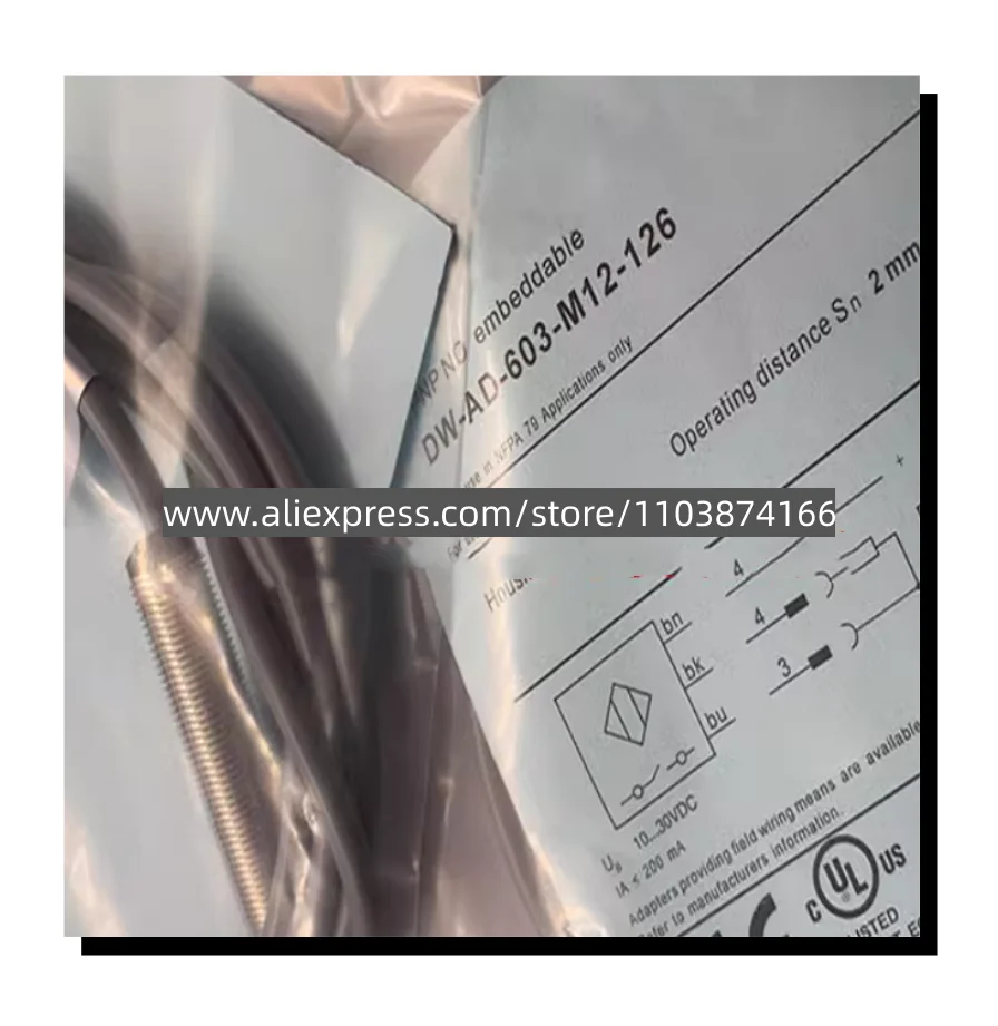 2PCS New DW-AD-603-M12-126 proximity switch