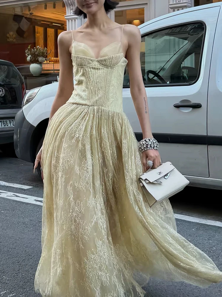 Strap-banded corset-style fishbone A-line mesh lace long dress, 2026 autumn new fashion banquet party lady's dress