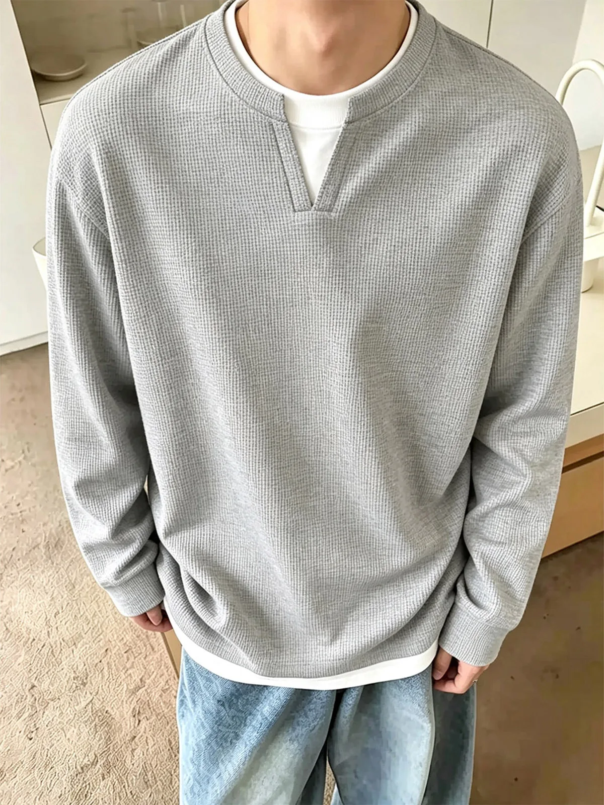Men's Long Sleeve V-Neck Sweatshirt Standard Fit Casual Style Autumn Wear Inner Layer Trendy Brand Cleanfit Youth Popular T-S...