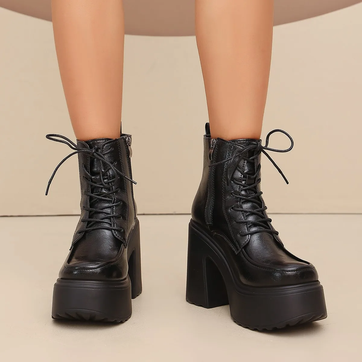 Lace-up Slim Thick-soled Ankle Boots 2026 New Autumn and Winter Boots, Petite High Heels with Chunky Heels