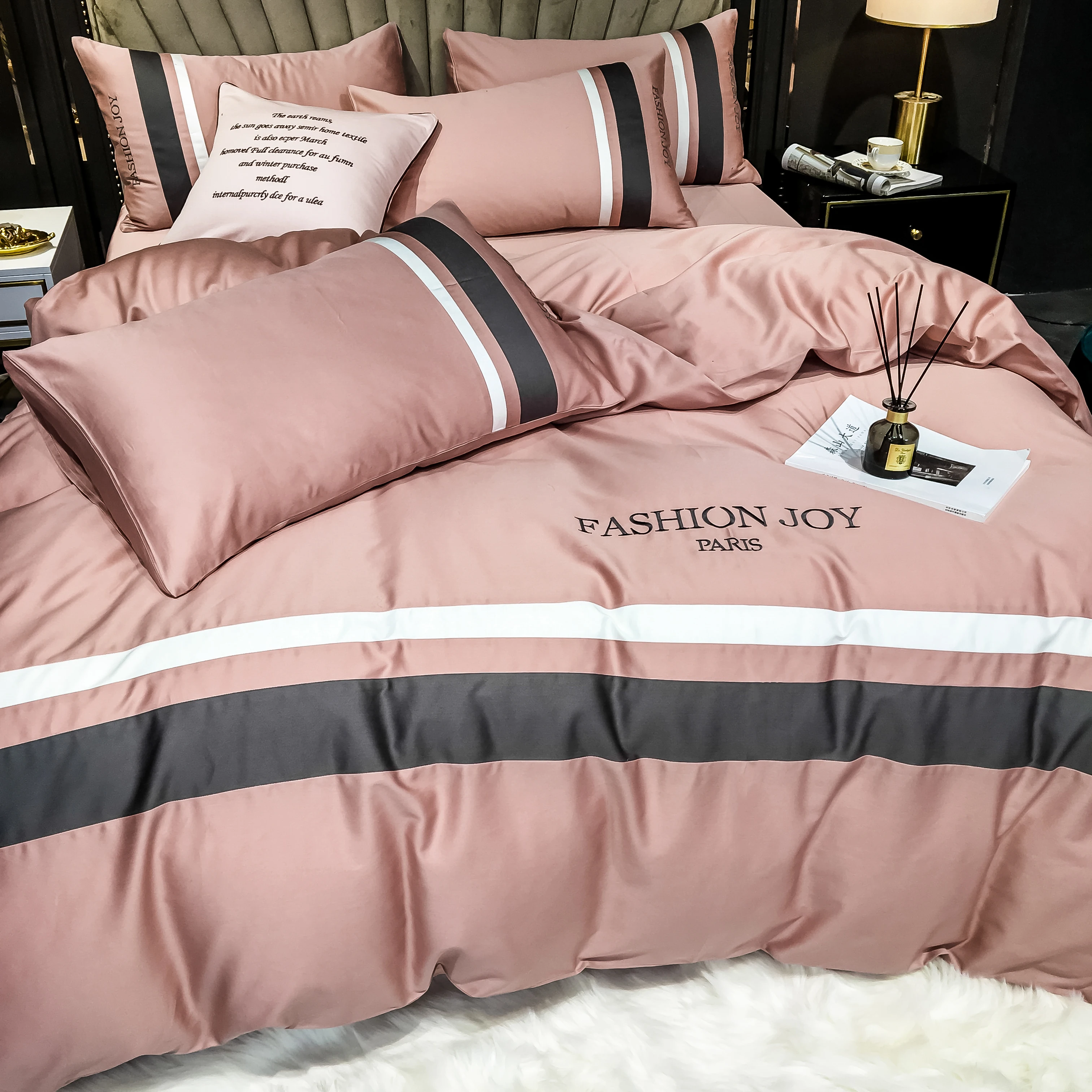 2023 Newest 60 Long Velvet Embroidery Striped Color Matching Four-piece Set Of Pure Cotton Luxury Bedding Can Be Customized Pink