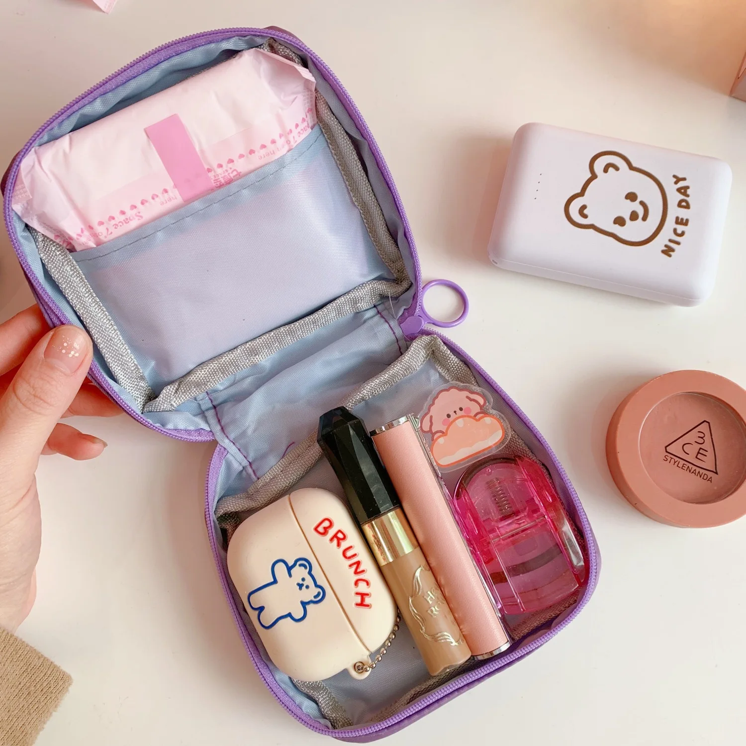 Sanitary Napkin Bag Girl Travel Mini Makeup Bags Korea Card Lipstick Earphone Storage Bag Cosmetiquera Para Maquillaje Organizer