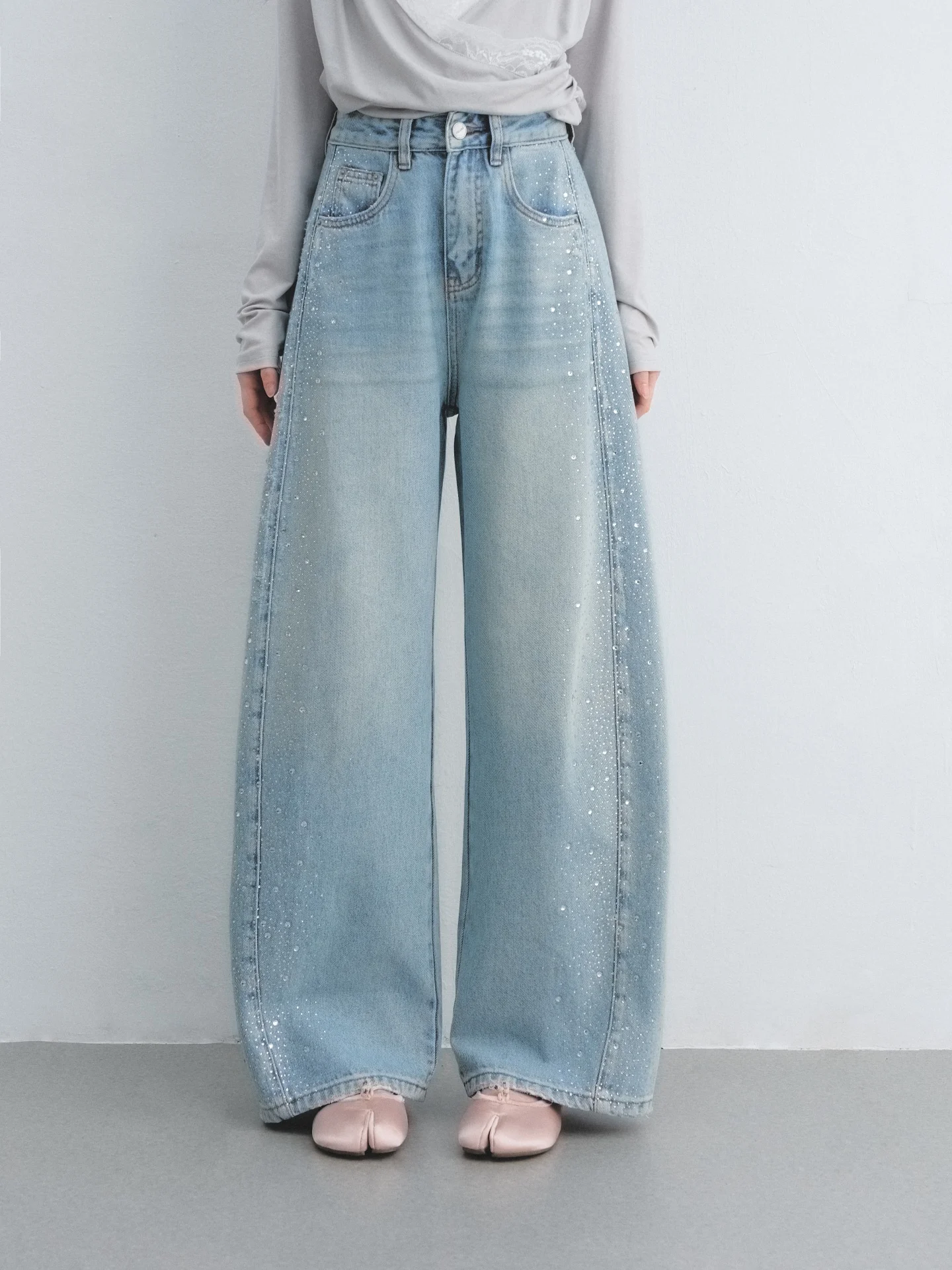 

AsGony High Waist Wide Leg Jeans Women's Loose Fit Bootcut Denim High Waist Washed Decorative Water Diamond Fashionable