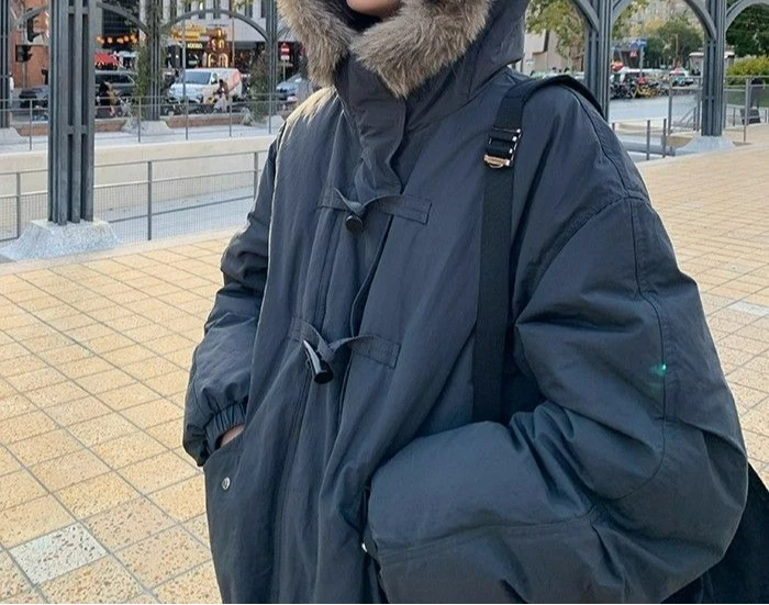 2025 nouveau col de fourrure vers le bas coton vêtements longs sur le genou hiver épaissi chaud pour surmonter coton manteau corne boucle