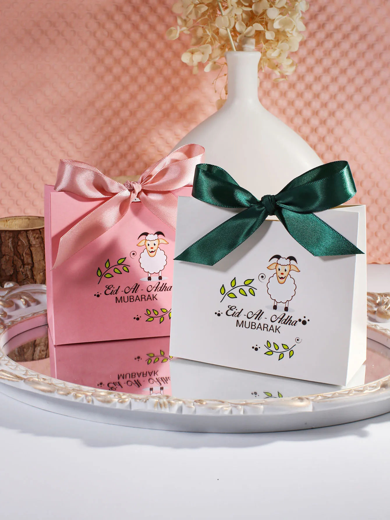 5pcs Eid al Adha Gift Box: Pink and white gift box, cute lamb pattern with branch and leaf elements, conveying blessings