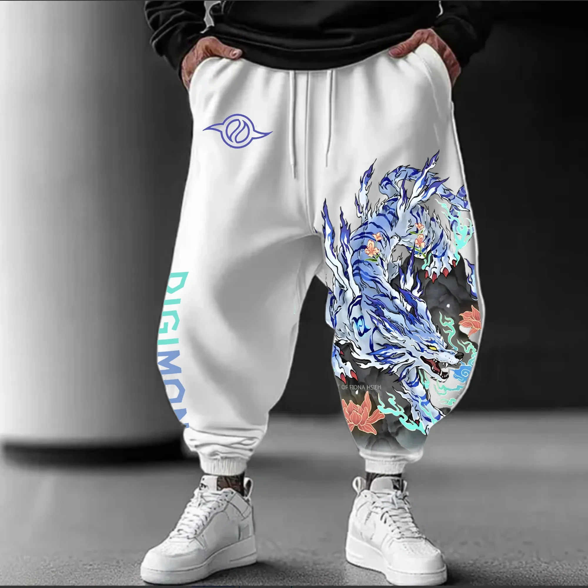 Herren Schwarz Weiß Digimon WarGreymon Anime Design Kordelzug Tapered Harem Jogger Loose Fit Freizeithose mit Blumenmuster und Flamme