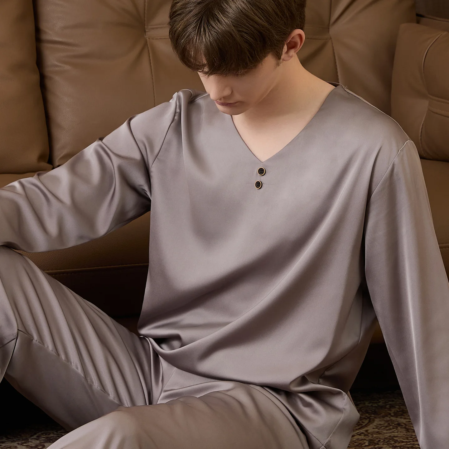 2026 New Spring Autumn Long Sleeved Men's Ice Silk Pajamas Lightweight Casual Loungewear Set 4XL Size Soft Cozy Two Pieces Sleep
