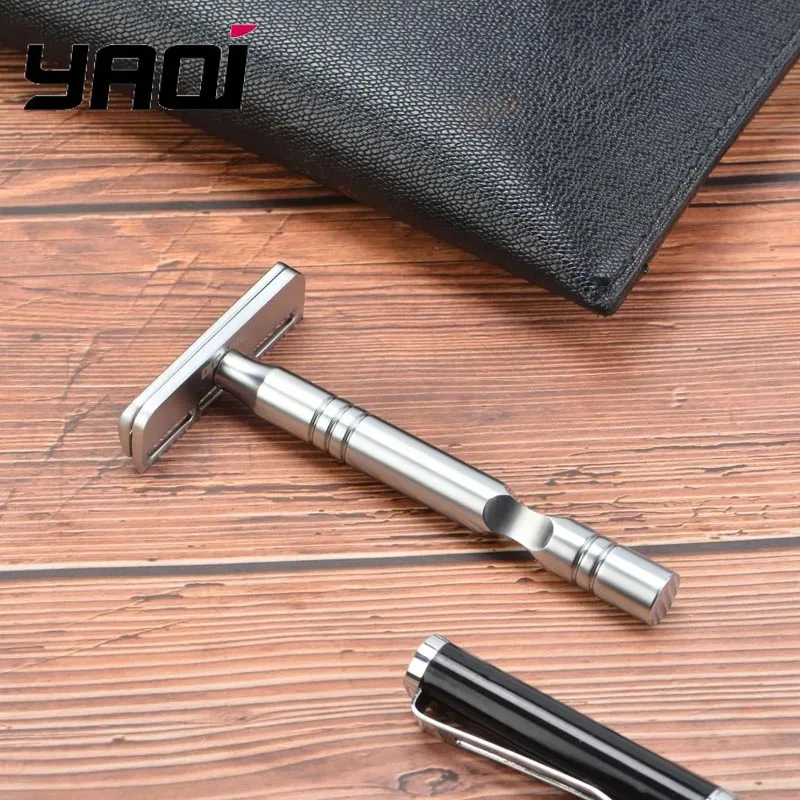 ماكينة حلاقة اللحية من YAQI بلون كروم غير لامع، شفرة تيار متردد Excalibur ذات حافة واحدة للرجال، ماكينة حلاقة آمنة