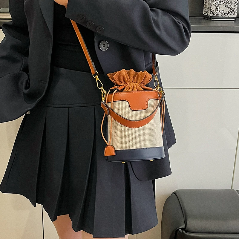 

Elegant Women Leather Luxury Fashion Tote Bag Classic Designer Shoulder Handbag For Daily Urban Comfort