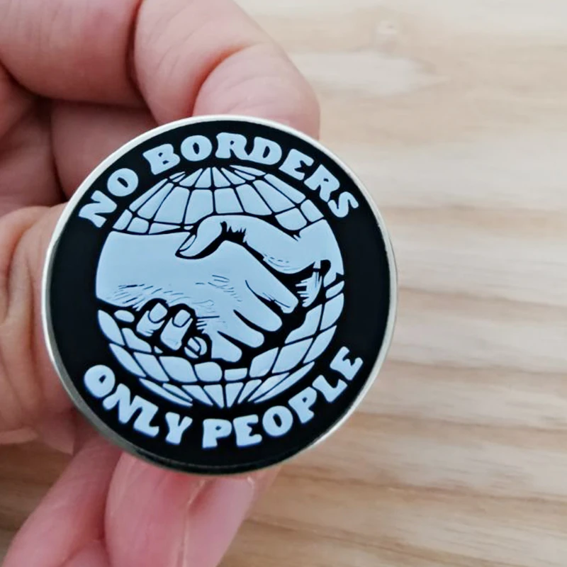 No borders enamel pin ANTIFA Antifascist Anarchy Anarchist brooches Hat Jewelry