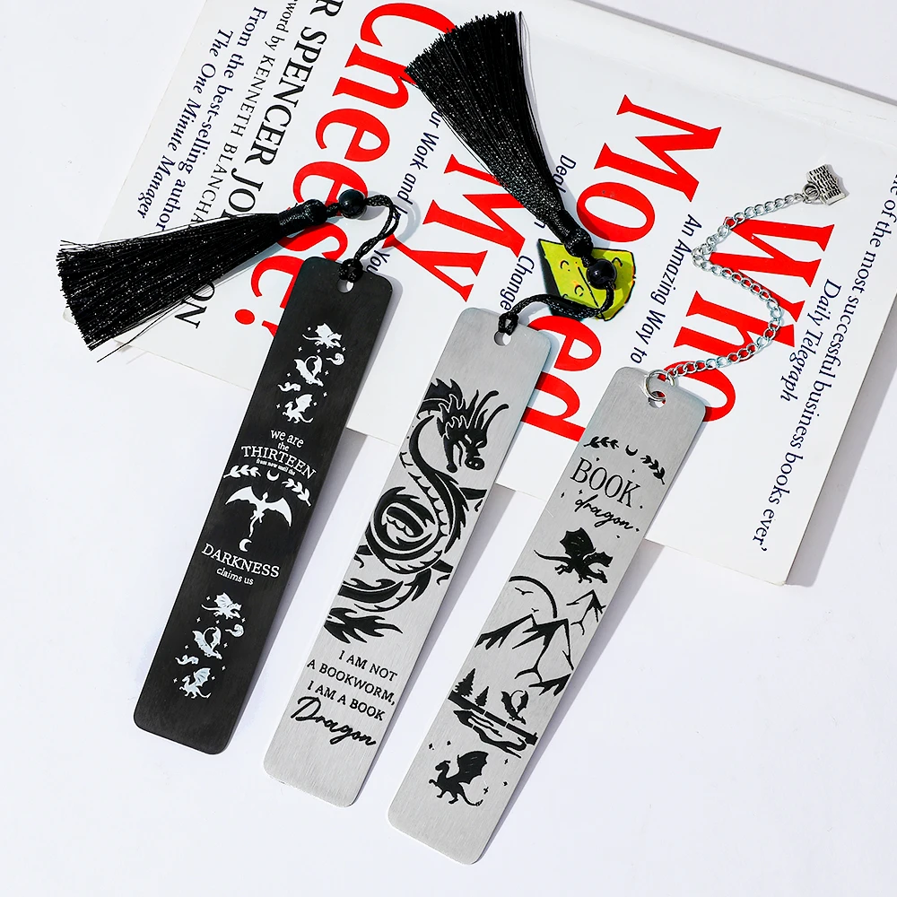 

4th Wing Inspired Metal Bookmarks Set Dragon & Dark Fantasy Book Accessories with Chains Beaded Tassels Book Dragon Gothic Gift