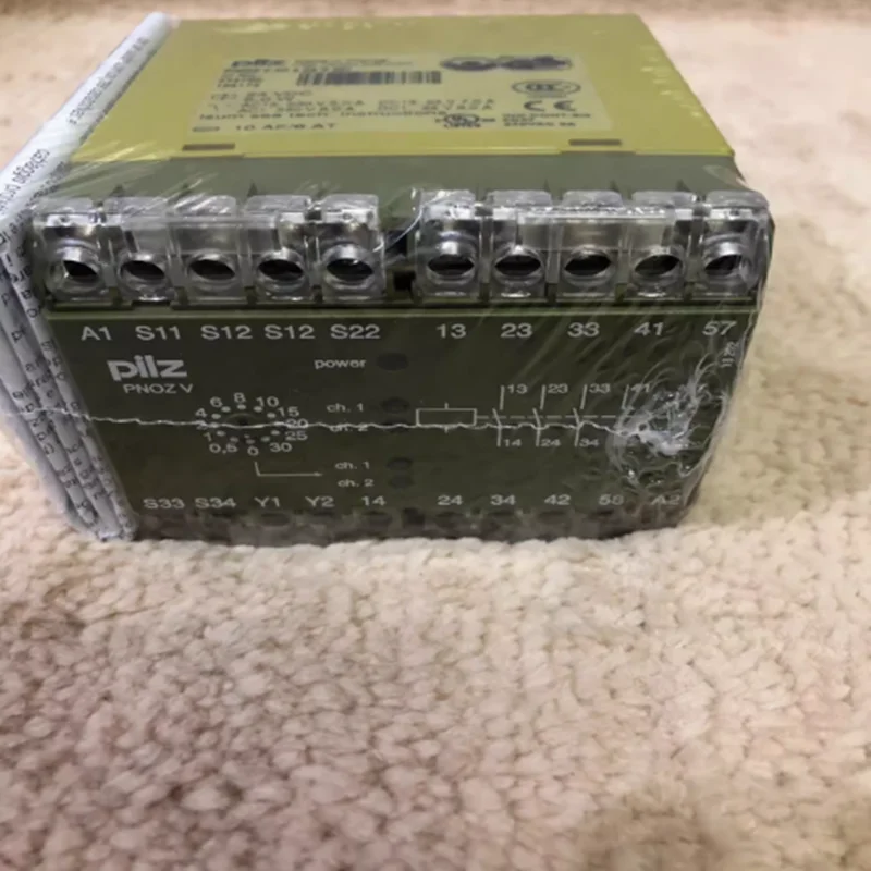 

Free Shipping Pilz Safety Switch PNOZ V 30S 24VDC 474790 Original New