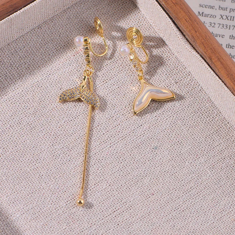 New Beauty Fish Tail Earrings Mosquito Incense Plate Ear Clips Asymmetric Jewelry Wholesale of Female Gifts