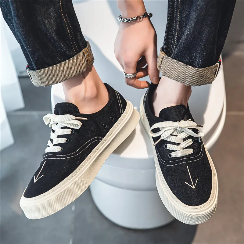 Classic canvas shoes men Fashion Student Sneakers Comfortable casual shoes male vulcanized shoes