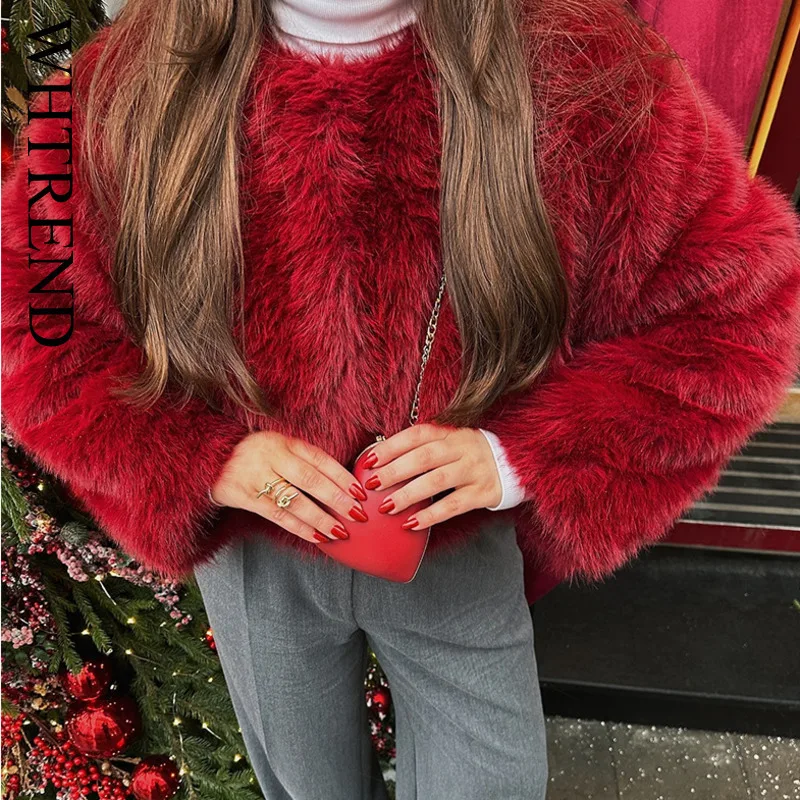 

WHTREND модное короткое красное пальто из искусственного меха с круглым вырезом и длинными рукавами, теплое стильное женское зимнее пальто, рождественская одежда WH2146