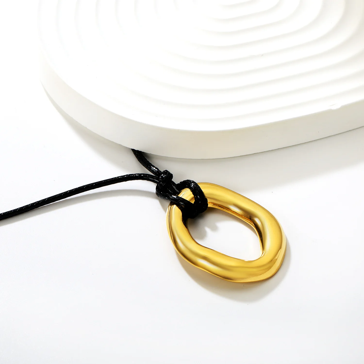 Irregular Hollow Oval Black Wax Cord Adjustable Necklace 316 Stainless Steel Gold Steel Two-Tone Minimal Artistic Unique Pendant