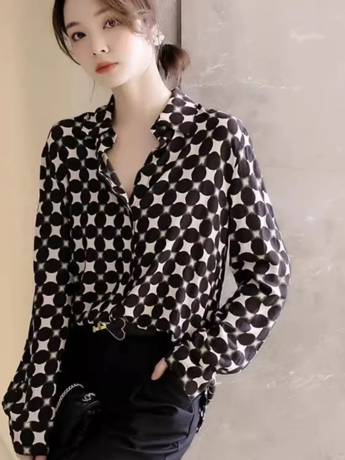 

Casual Ne Silk irt Women's Long Sve Printed Loose Fit Faionable Korean Sle Commute Wind Polyester Material