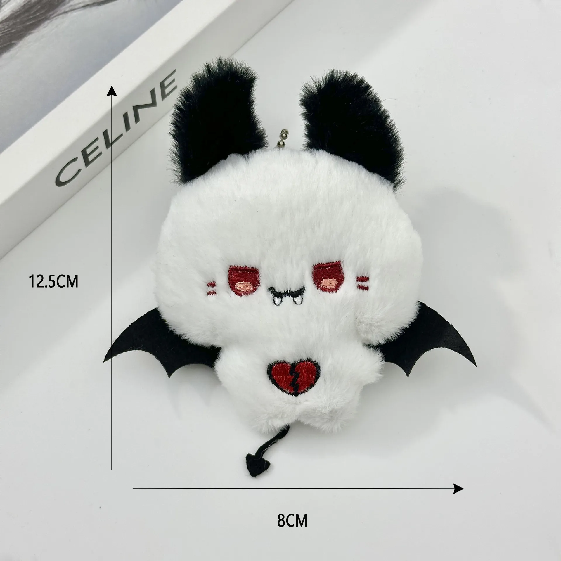 Lustiger Fledermaus-Anhänger mit kleinem Teufel, süßer Plüsch-Geisterbär, quietschender Puppentaschen-Schlüsselanhänger-Anhänger – Detail 7