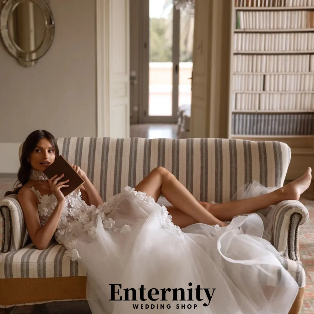 Vestidos de casamento com zíper personalizado, decote em v, sem mangas, para mulheres, charmoso, simples, renda, apliques, vestidos de noiva