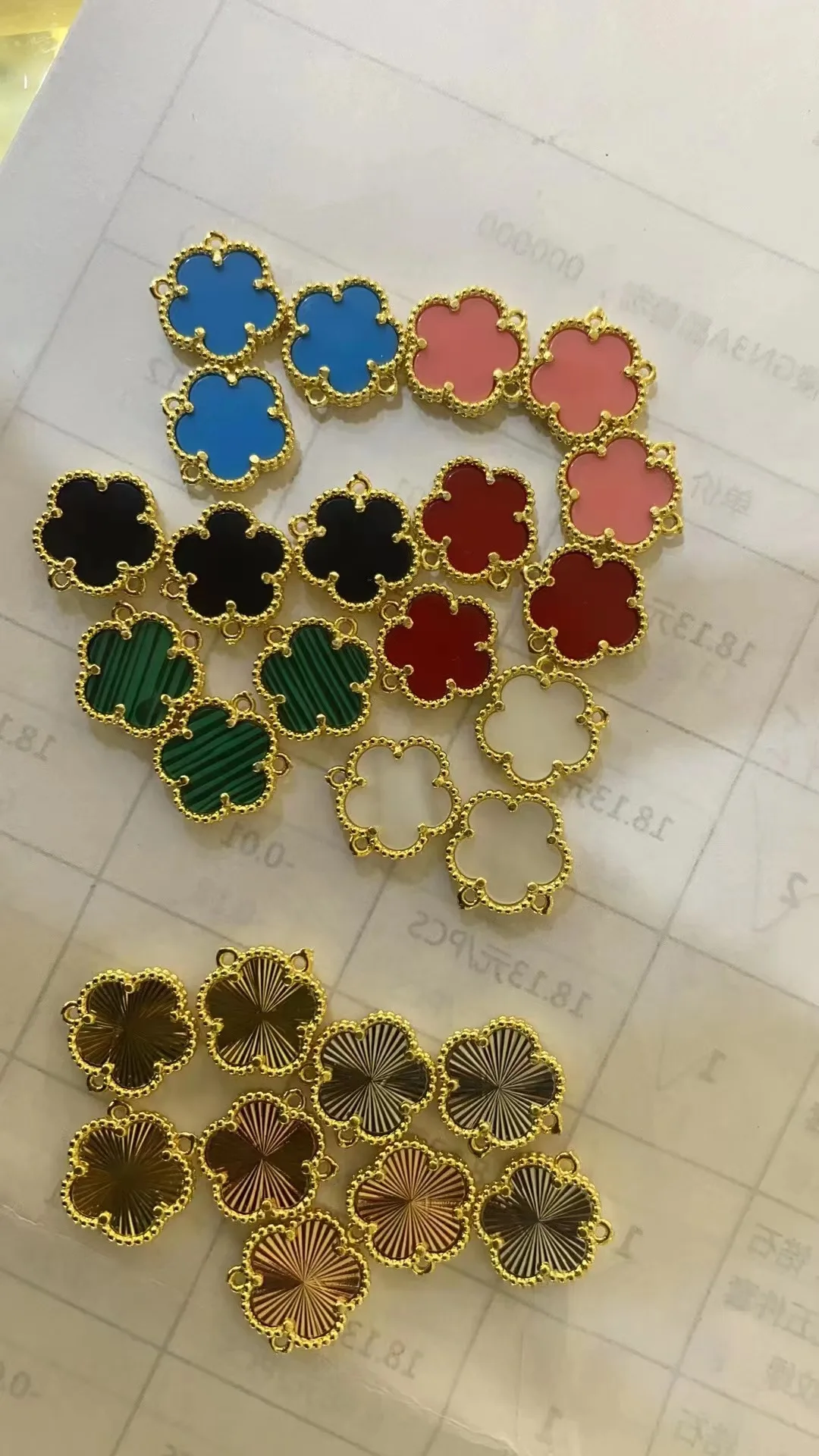 2PC Shell New Design Stone Plant Five Leaf Flower Plum Blossom Pendant Necklace Earring Set Women\'s Gold Plated Cute Clover
