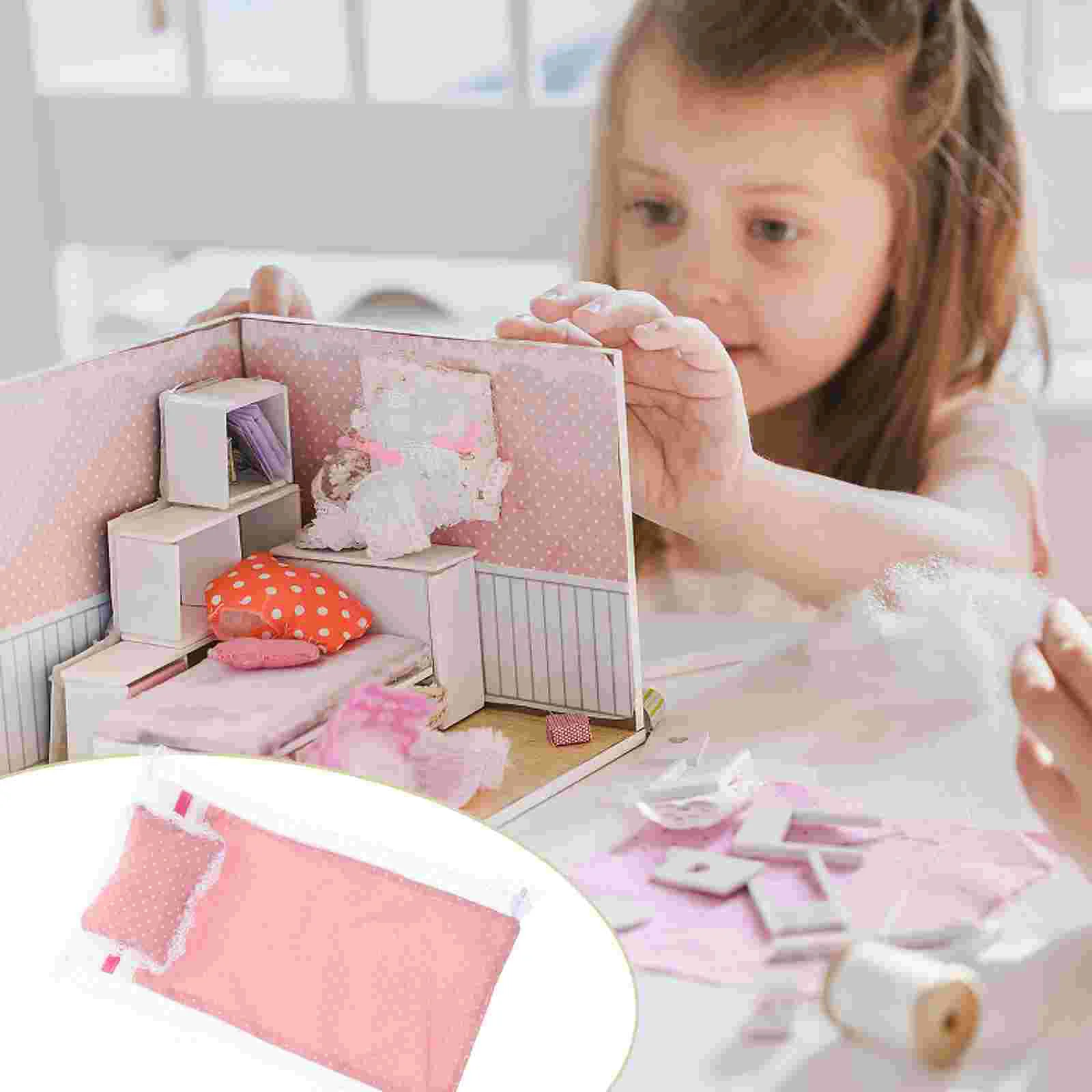 

House Pink Sheet Pillow Quilt Accessories Set Miniature Bedding Kit Decorate Bedsheet Baby