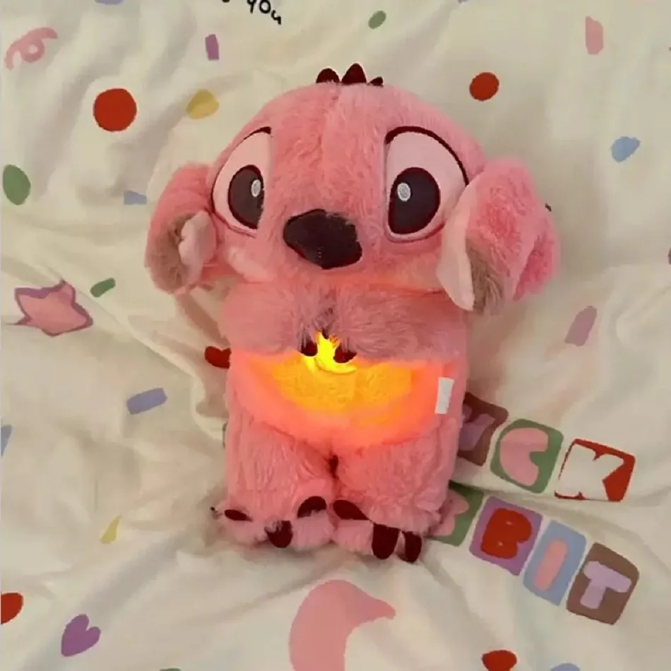 ตุ๊กตาสติทช์น่ารัก ตุ๊กตาผ้าพลัฌสำหรับเด็ก ช่วยให้หลับสบาย มีเสียงเพลงผ่อนคลาย พร้อมถุงลมและไฟ ตุ๊กตาหายใจได้