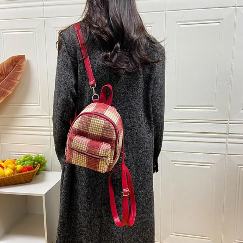 New Casual Women Backpack Zipper Checkered Schoolbag Korean Version Of Winter Fashion Small Backpack Female