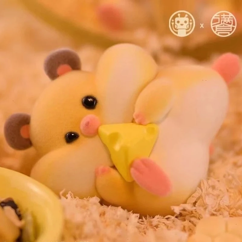 صندوق أعمى هامستر أصلي متوفر مع شرائح - مجموعة من الدمى/التماثيل القطيفة اللطيفة الشهيرة على الإنترنت للفتيات مثالية كهدية