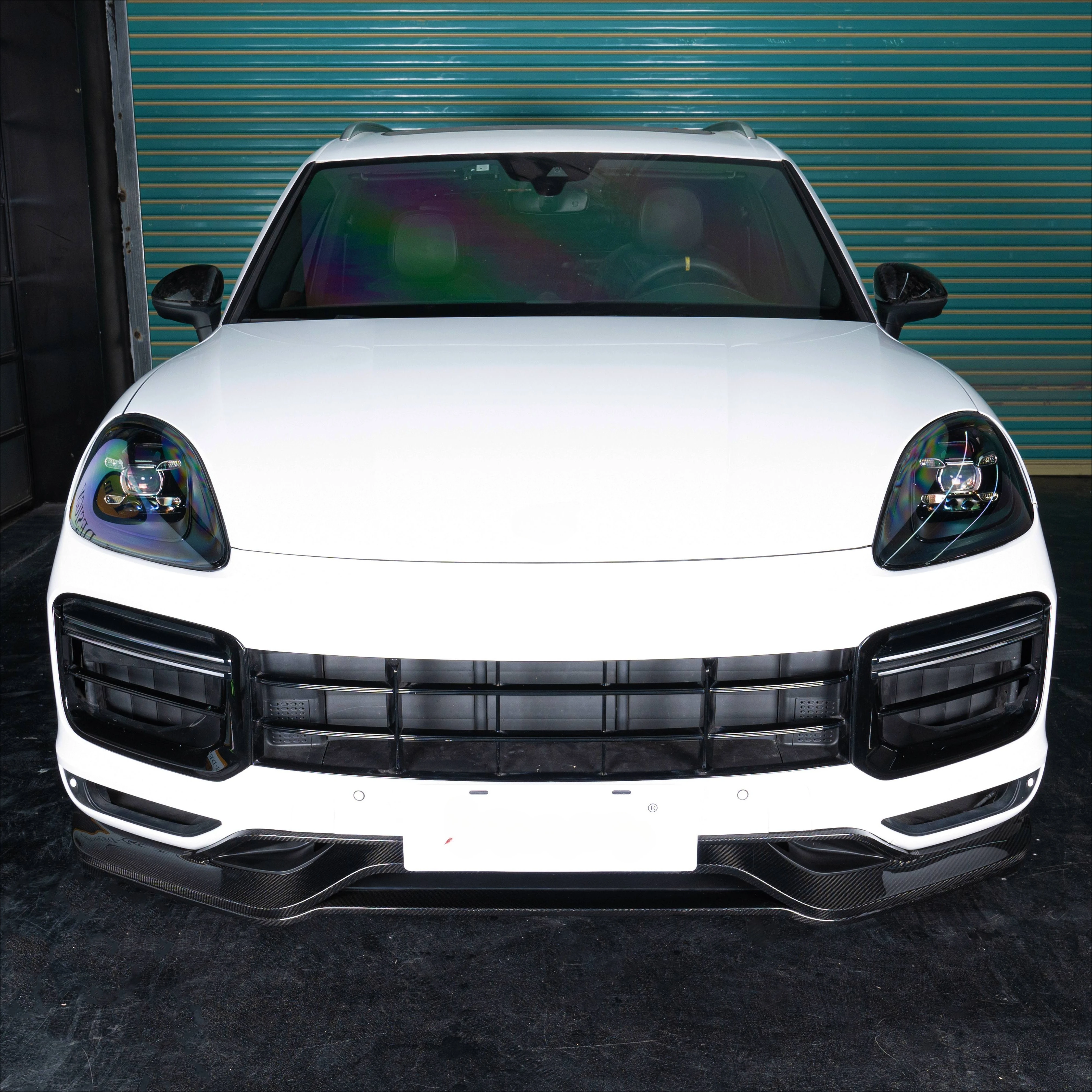 

Для Porsche Cayenne 2018-2023 (9Y0.1) — Обновленный передний сплиттер TKT из сухого карбона