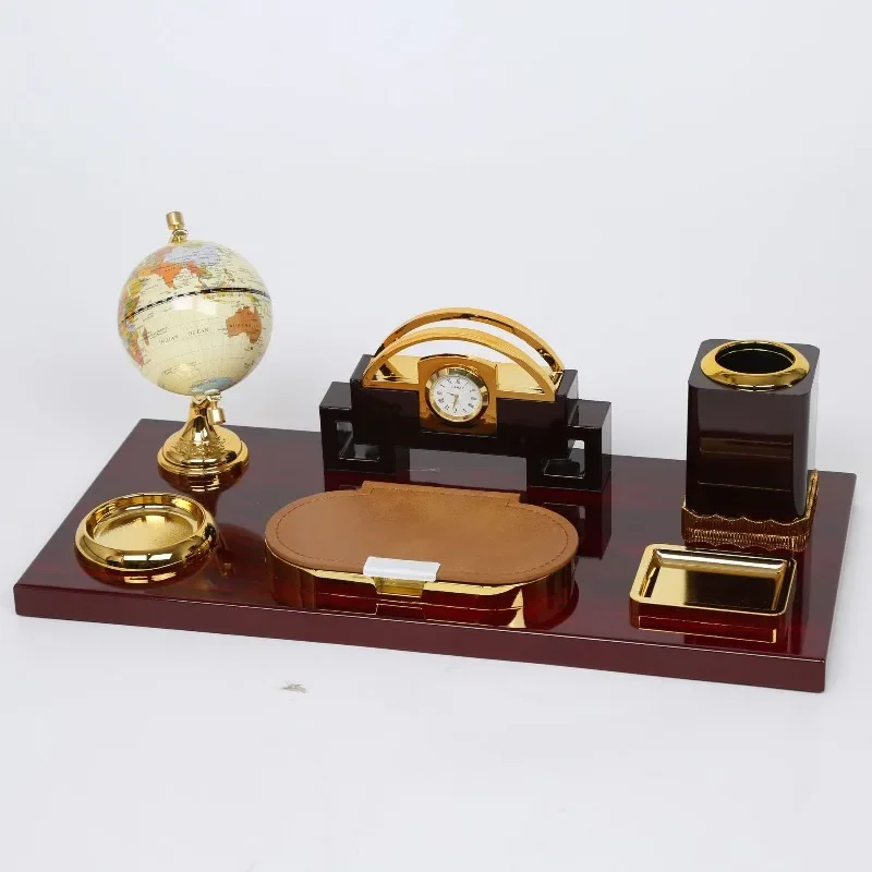 Desk table gift practical ornament high-end solid wood table gift leader gift with pen holder globe