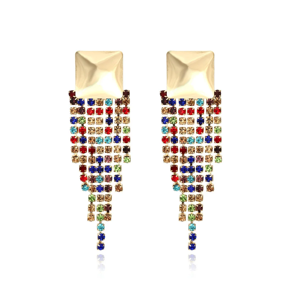 Fashion long color claw chain fringed earrings, simple creative stud earrings are hot-selling, one piece is sent on be