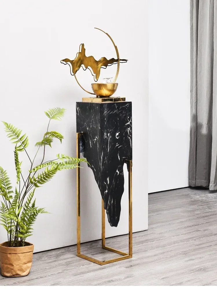 

Simple Flowing Water Ornaments Light Luxury Floor Decoration Golden Landscape