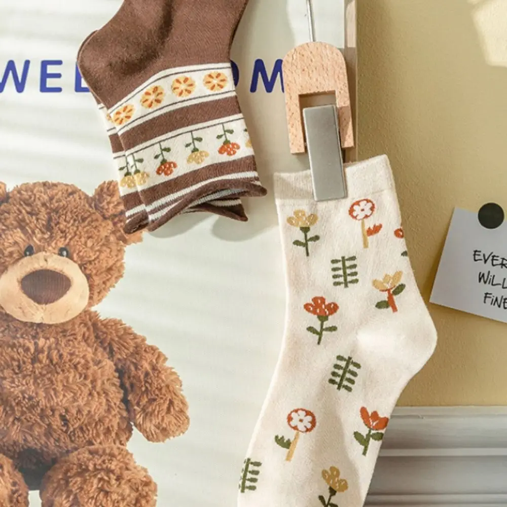 

Floor Socks Sweet Flower Middle Tube Socks Flower Thickened Floral Print Socks Hosiery Warm Knitted Mid-tube Socks Winter