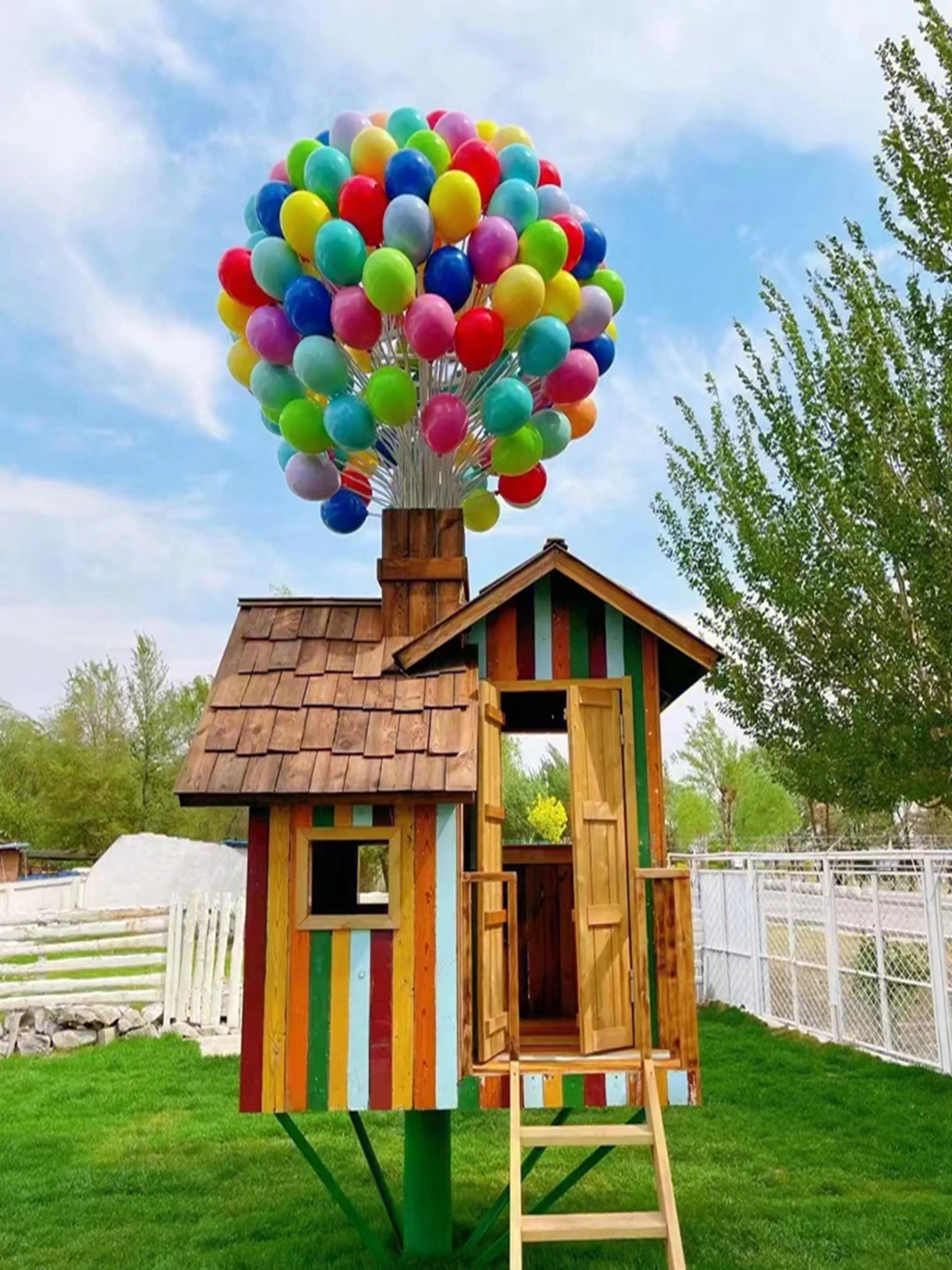 Outdoor scenic farm, balloon hut decoration ornaments, customization