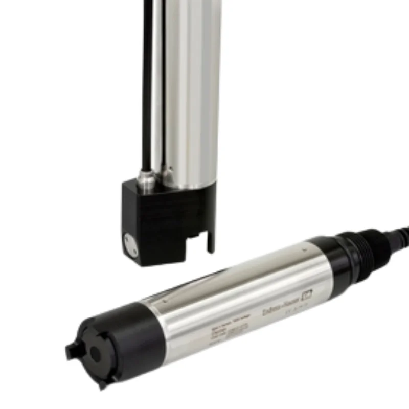 Endress+Hauser Liquisys M CUM223/CM42 Transmitter CUM223-TU0005/CM42-IAA200EAD E+H Oxymax COS61D Sensor