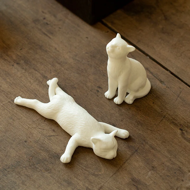 

Creative Blanc De Chine Boutique Handmade Small Ceramic Ornaments Cute Animal Kitty Table Decorations Furnishings