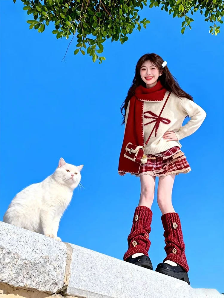 

Комплект из двух предметов: свитер Cisas Aosphere Knot и вязаные брюки в клетку с длинными рукавами из полиэстера