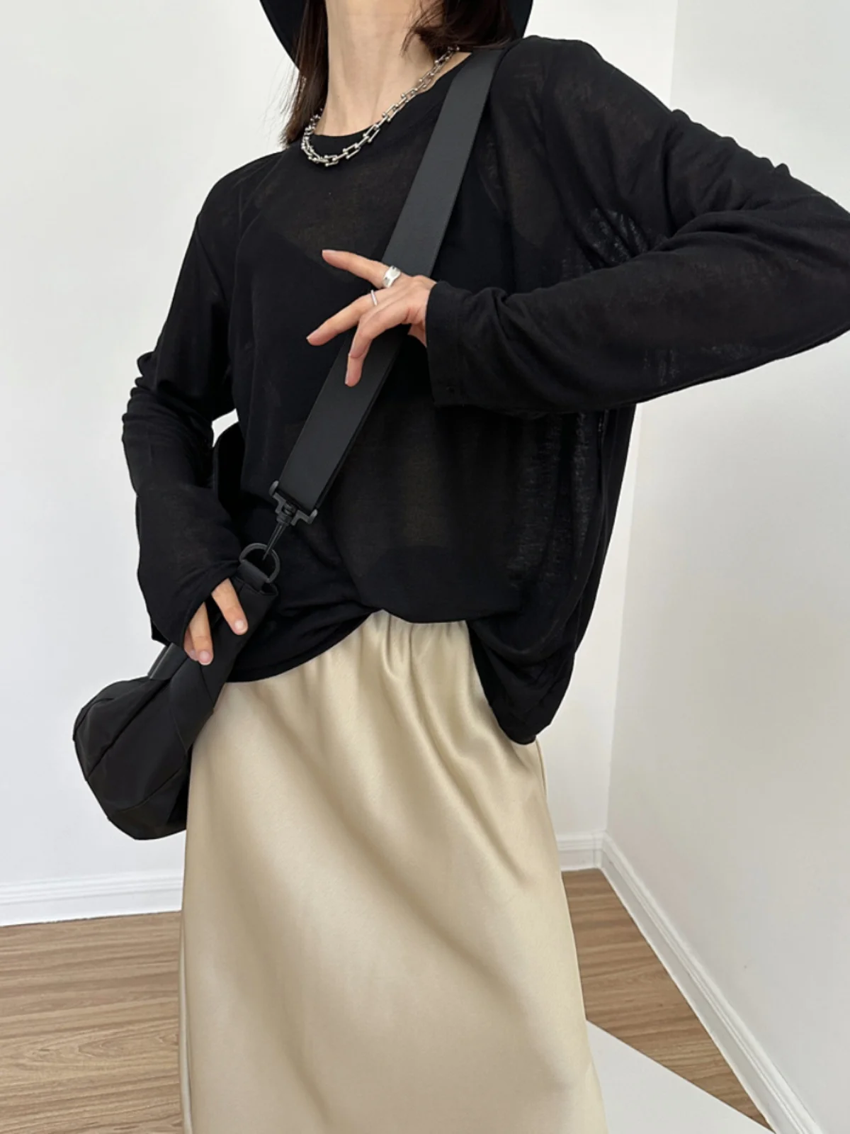 

VANZOVIVILLY Women's Loose Long Sve T-irt Thin Transparent Summer Top Street Sle Polyester Spandex round Ne Mid-Length