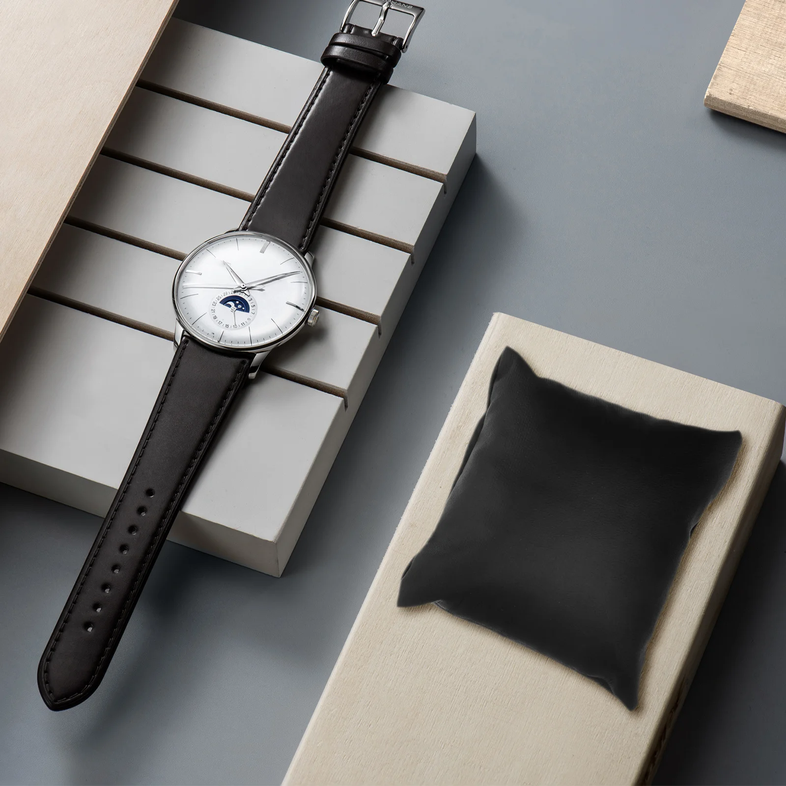 

10 шт., подушка для демонстрации ювелирных изделий, черно-белая для браслета, часов, браслета, цепочки, держателя, подушка, подарочная упаковка, чехол, декор для вечеринки