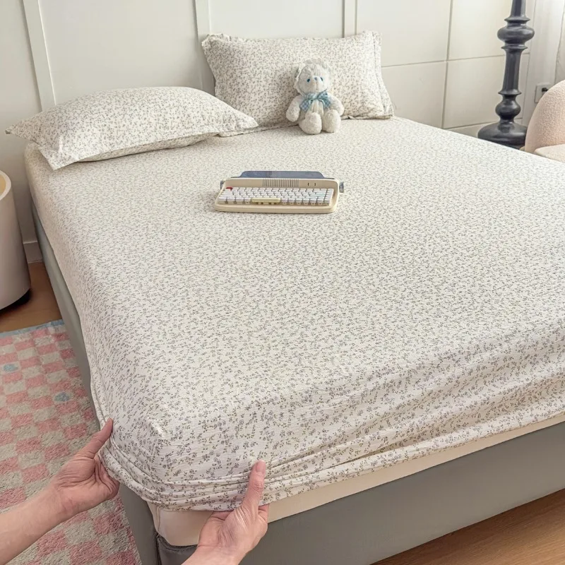 New puff double-layer yarn fully enclosed mattress protective cover printed fitted sheet three-piece set