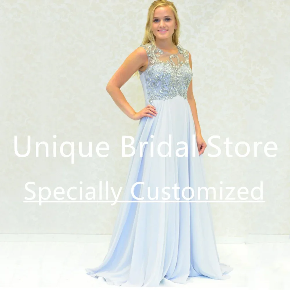 Abiti da sposa moderni personalizzati Elegante abito da sposa a trapezio senza maniche con strascico Squisito applique con illusione sul retro