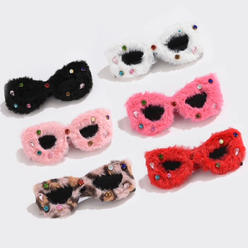 2024 New Plush Sunglasses Personality Party Glasses Diamond Embedding Christmas Fashion Accessories Female