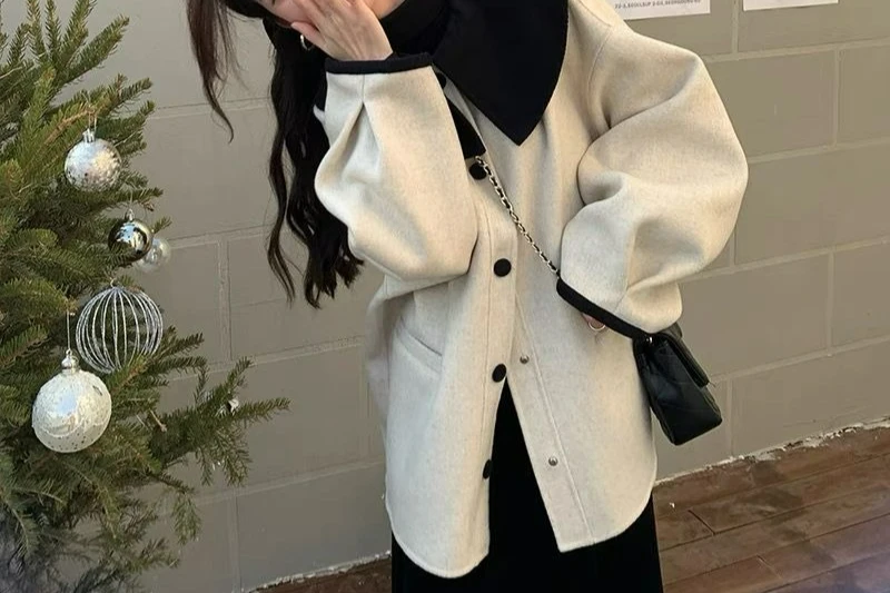 معطف صوف قصير بياقة الدمية وكتلة الألوان للنساء لربيع 2025، قمة الموضة الجديدة متعددة الاستخدامات