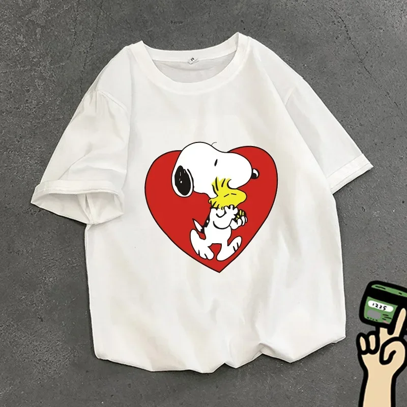 

Miniso 2026 Snoopy White T-Shirt Short Sleeve Summer Fashion Anime Figures Merch Streetwear Top for Women and Men