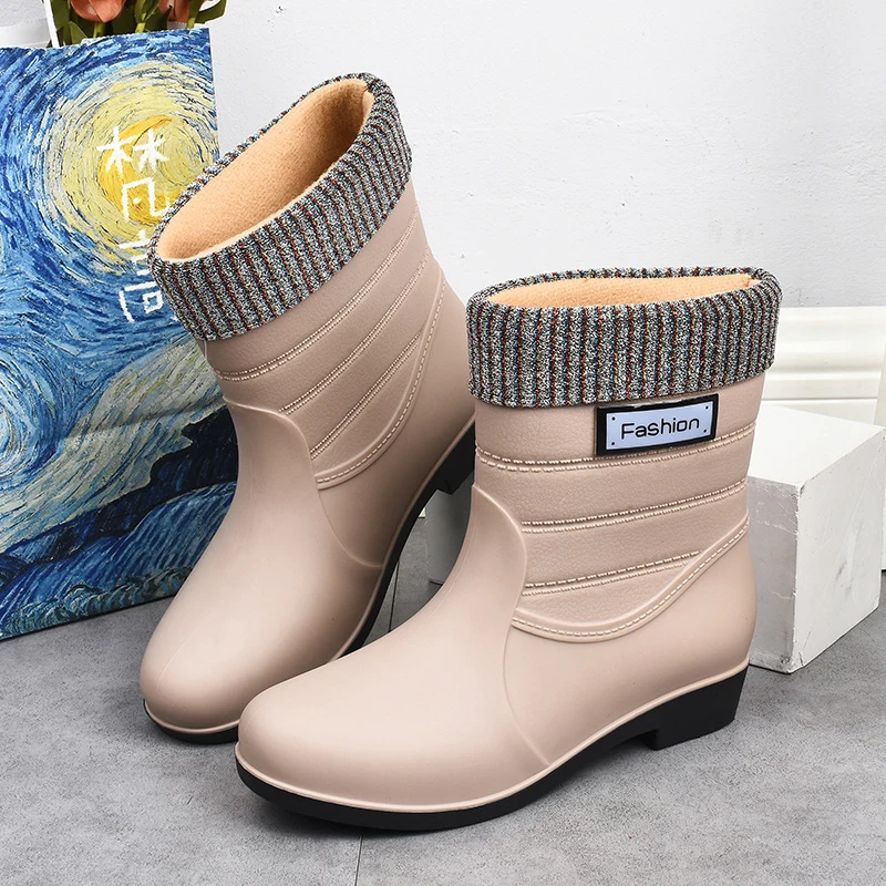 Outdoor Fashion Mid-calf Women\'s Non-slip Rain Boots Four Seasons Fashion Waterproof Non-slip Kitchen Work Rain Boots