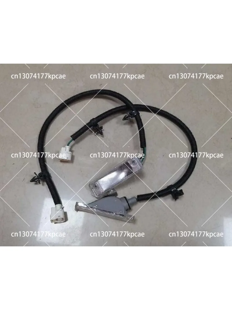 P1372060001A0 2pcs Rear license plate light For E5 E7