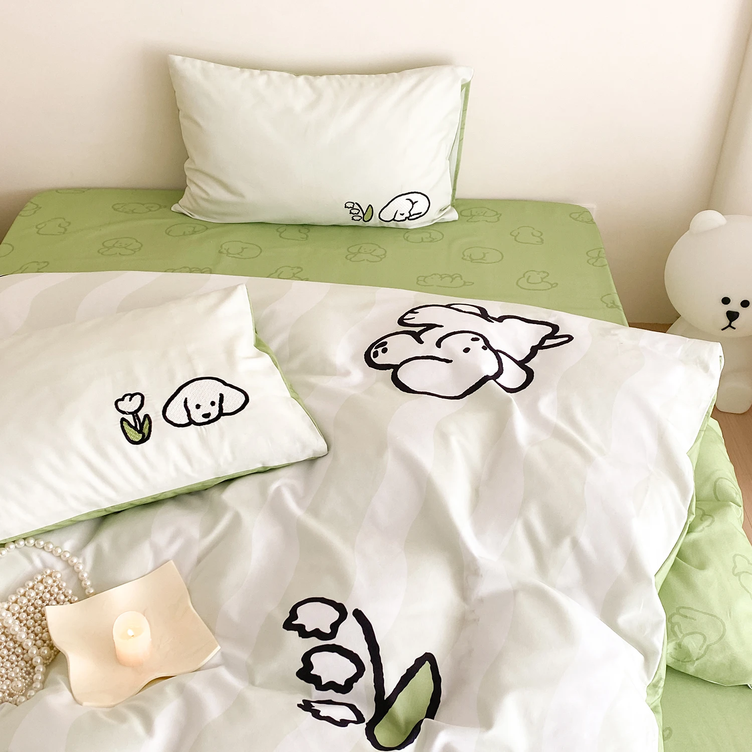

Customizable Cotton Toyama Ground Green x Bed Four-piece Set