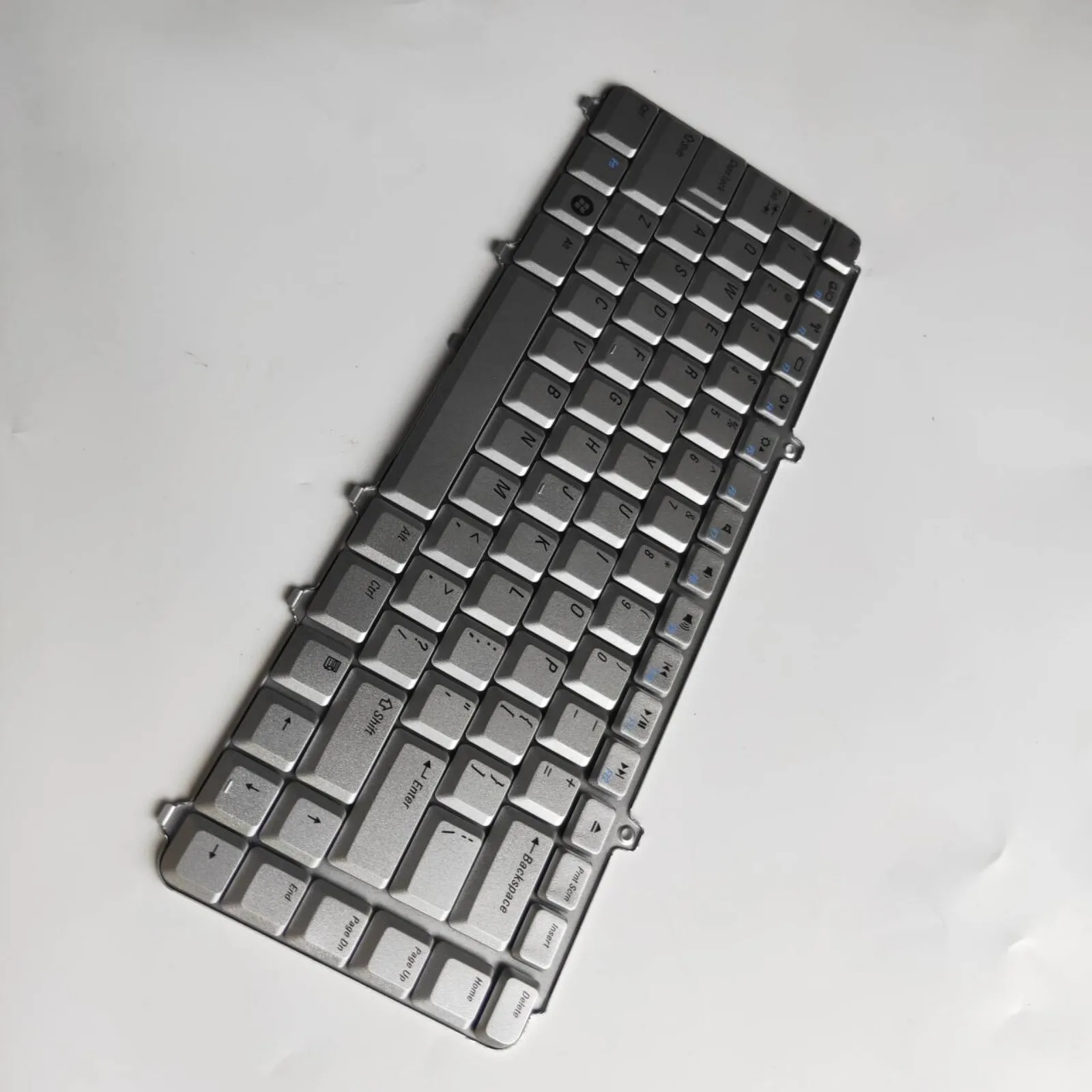

for Dell Inspiron 1540 1545 1410 1520 1546 P446J 1526 PP41L 1525 Laptop keyboard US Layout
