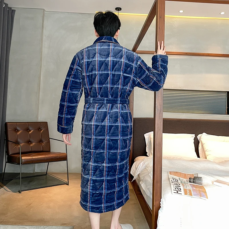 ขนาดใหญ่ L-4XL ผู้ชาย Robe ฤดูหนาว Robe 3 ชั้นผ้าฝ้ายเสื้อชายลายสก๊อต Robe