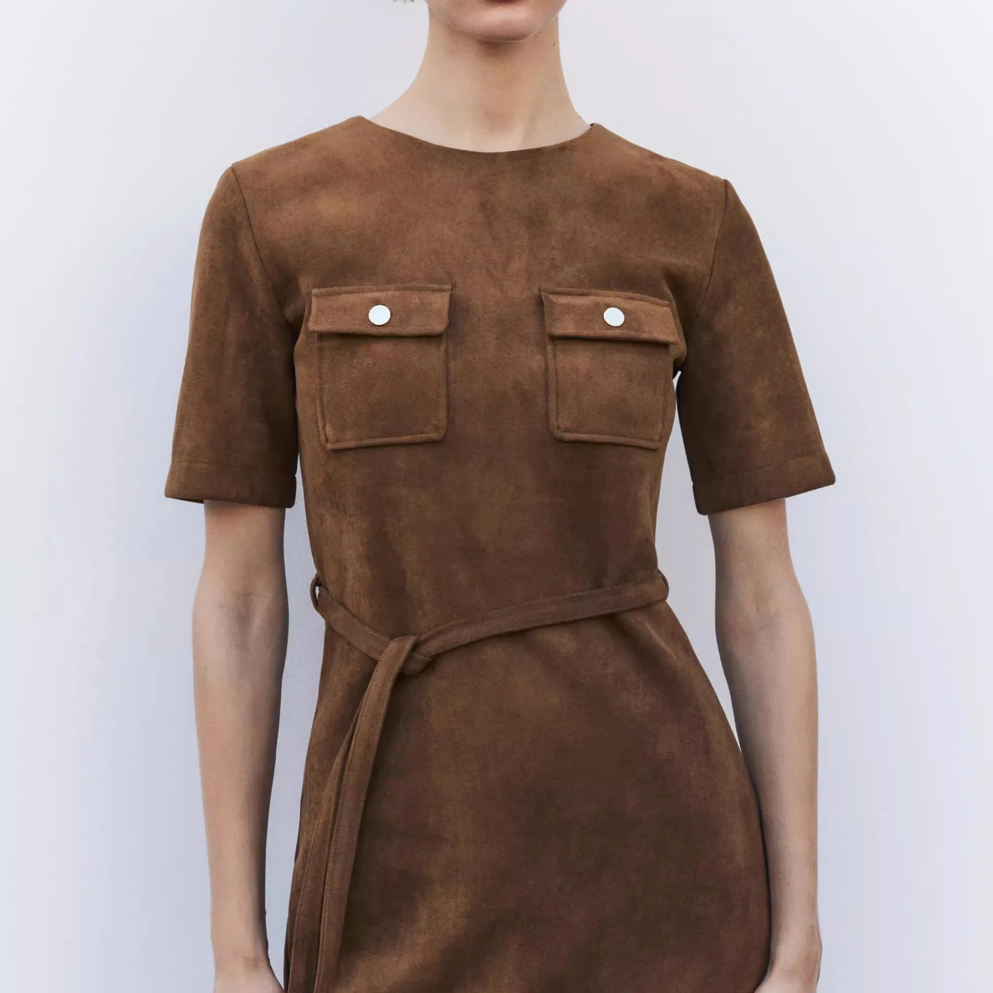 Frühling 2025, neuer Damen-Rock aus Wildlederimitat mit Gürtel, hoher Taille, A-Linien-Rock, Sve, rund, Ne-Farbe, Pendler-Sle